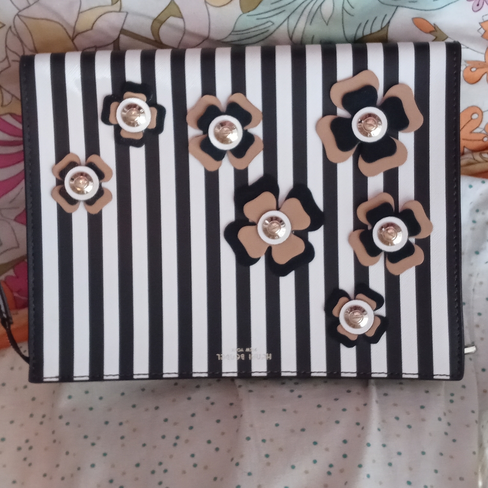 ⭐❤️Henri Bendel GORGEOUS and STUNNING Floral Bag or cosmetic pouch ❤️⭐Fl… - Picture 14 of 16